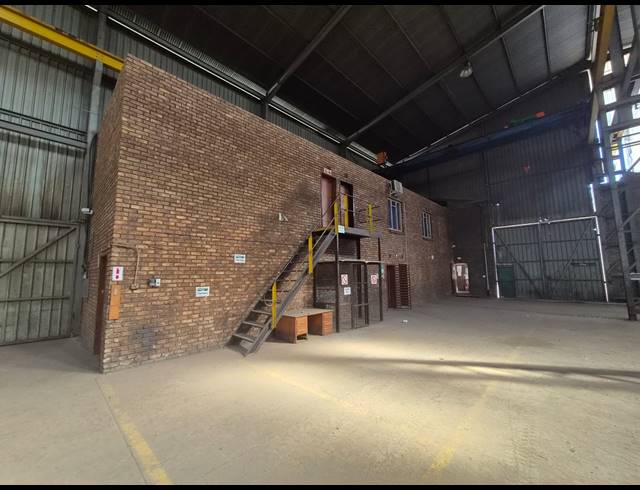 2,400M² WAREHOUSE TO LET IN WADEVILLE